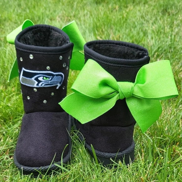 Toddler sparkle Seahawks boots. Green and Blue. - Picture 2 of 3
